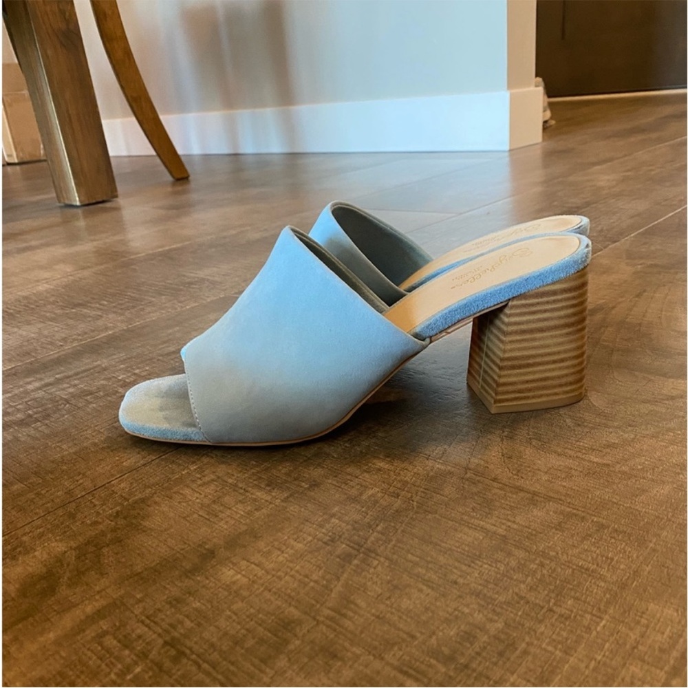 Seychelles Light Blue Suede Block Heel Sandals - Picture 5 of 6